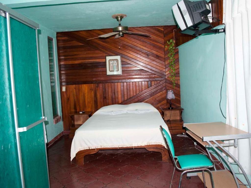 Hotel Jackie'S House Puntarenas Oda fotoğraf