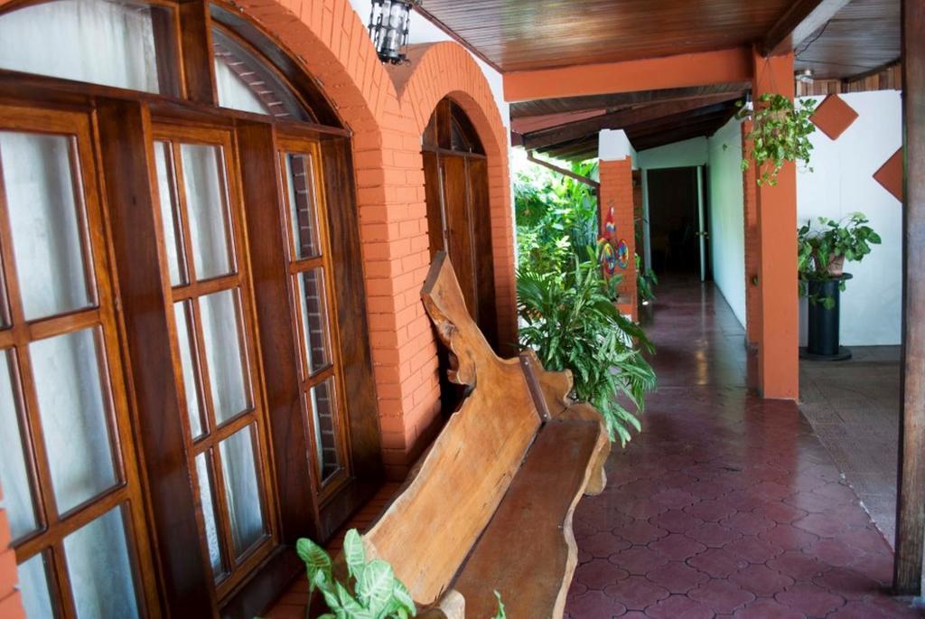 Hotel Jackie'S House Puntarenas Dış mekan fotoğraf