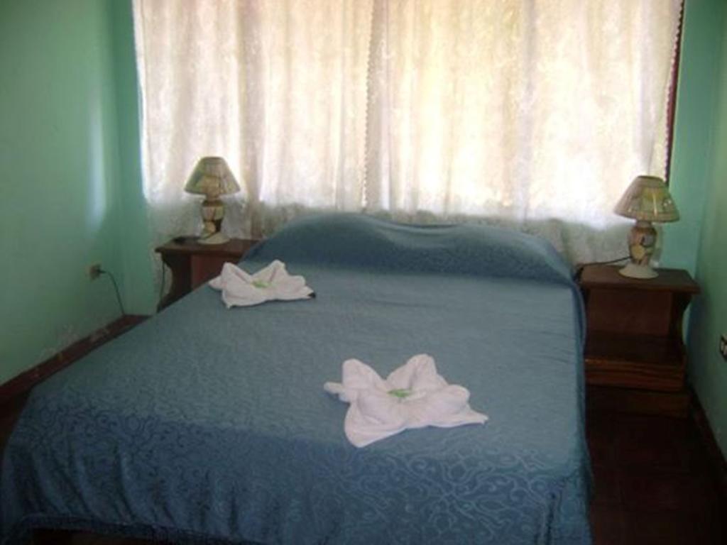Hotel Jackie'S House Puntarenas Oda fotoğraf